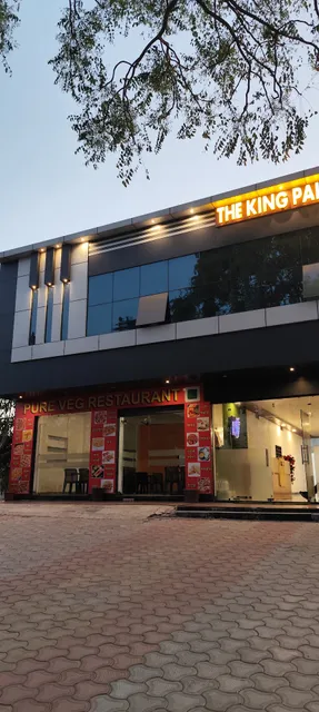 The King Palace and Resort