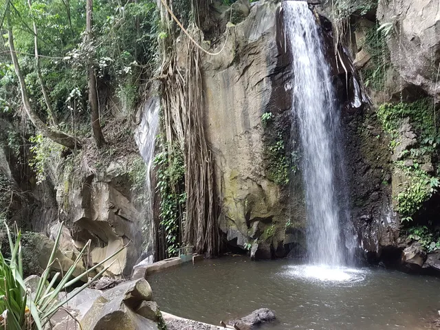 Air Terjun Parom