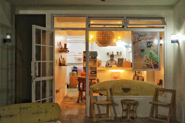 SeaCup Cafe & Souvenir Shop