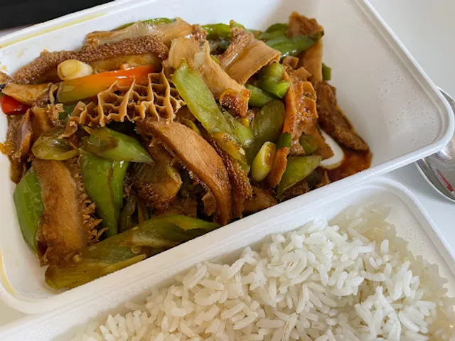 China To Go Jahnplatz