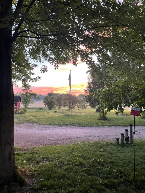 The Fleur De Lis Farm