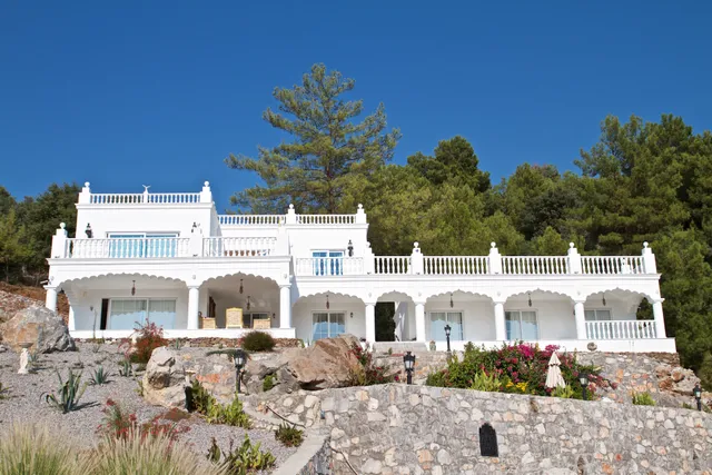 Palace Gökbel Boutique B & B