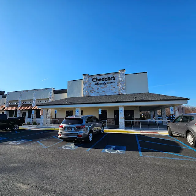 Cheddar's Scratch Kitchen