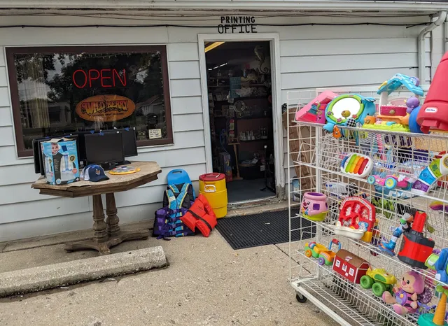 This-N-That Thrift Store