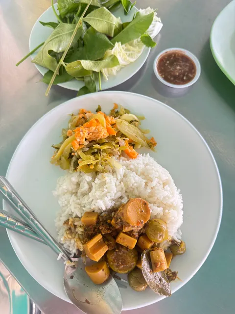 อี๊ด แกงใต้