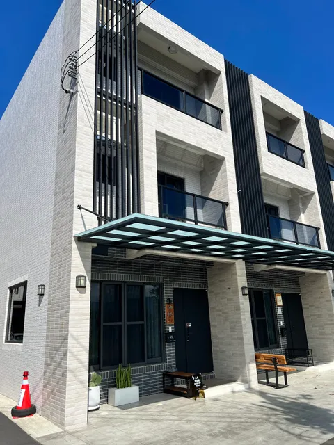 倆穗 LightSui B&B （巷口轉進來第四棟）