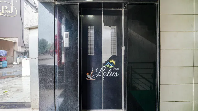 FabHotel Lotus I - Hotel in bhatha