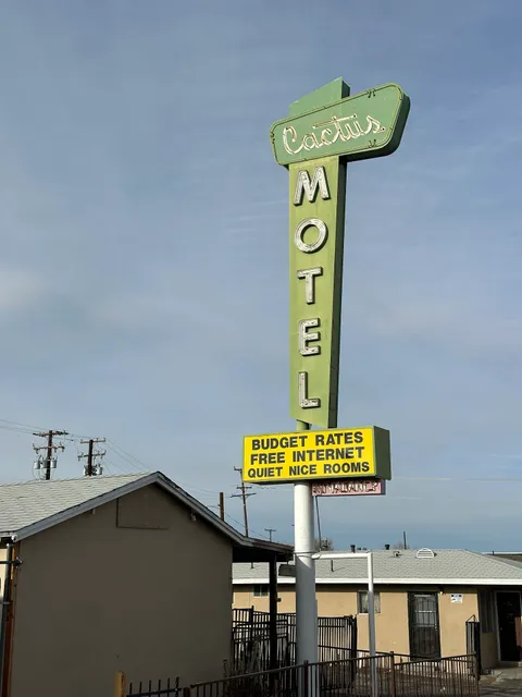 Cactus Motel