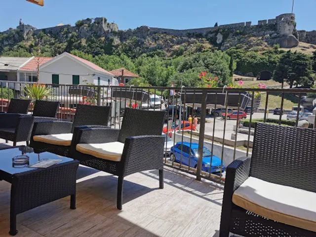 Caffe - pizzeria bar Kambia