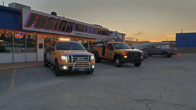 Shady Oaks Shopping Center