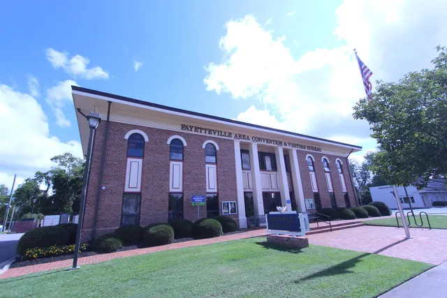 DistiNCtly Fayetteville