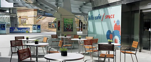 Hills Cafe / Space