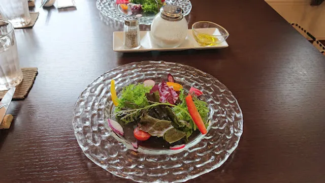 ダイニング・プティヴィラージュ