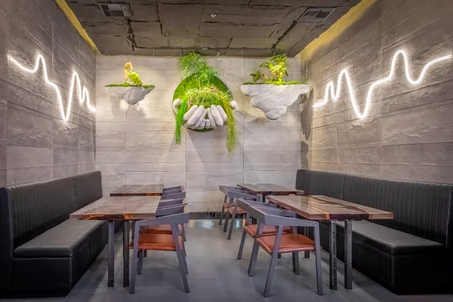 Hundred Miles Chinese Restaurant