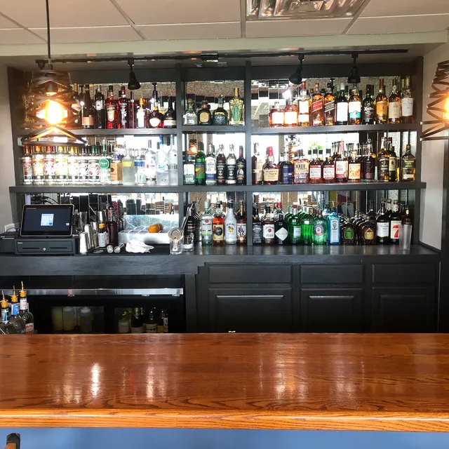 The Clubhouse Bar & Grille