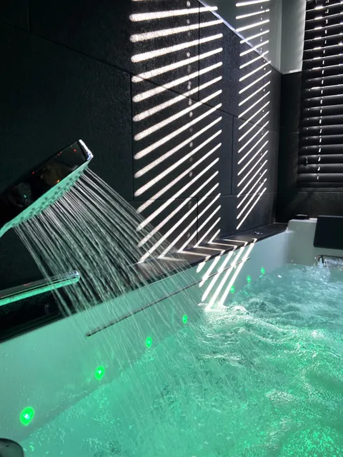 Love room Spa Privatif L'Impertinente