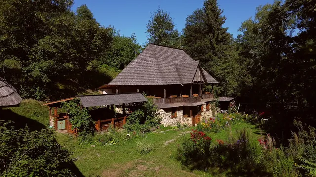 PENSIUNEA MARAMUREȘUL STRĂVECHI