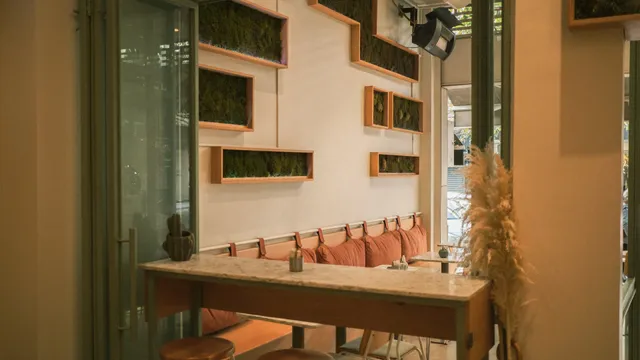 Parodia Coffee House & Bistro