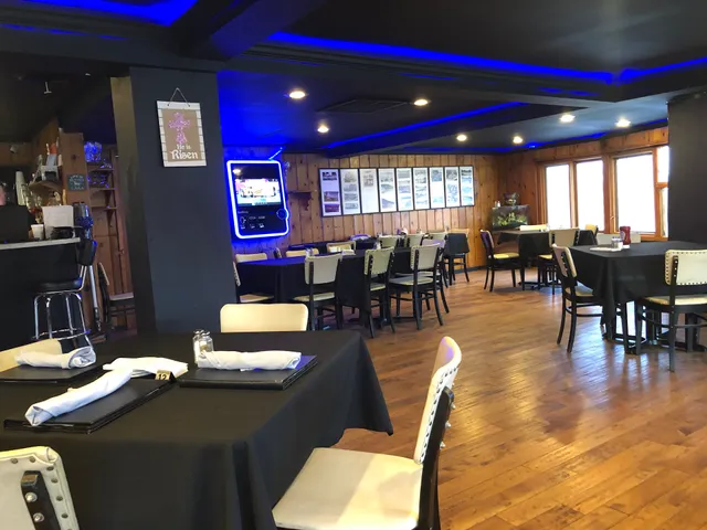 Lake White Club Bar&Grill