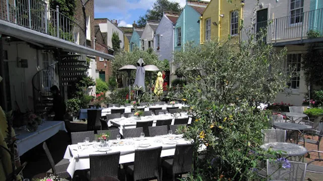 Doost & Amici - Flavorful Dishes of Iran to Italy