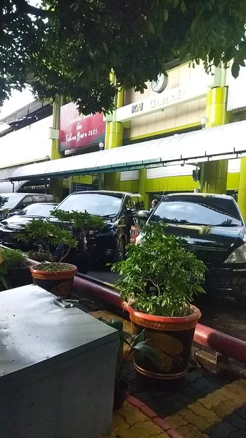 CFC Stasiun Gambir Selatan