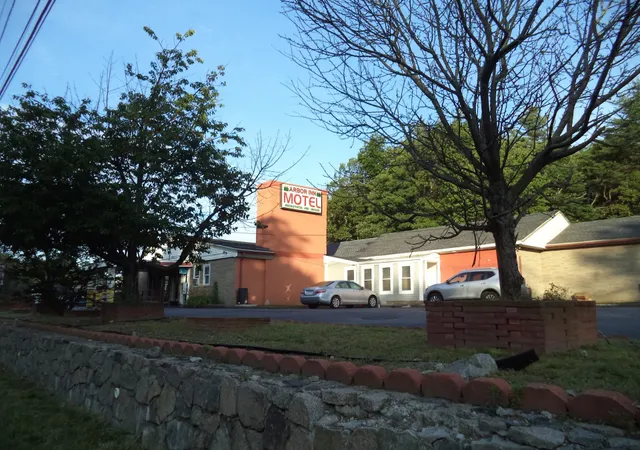 Arbor Inn Motel