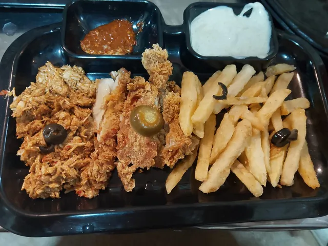 Bait Ul Zaiqa | Fast Food Restaurant