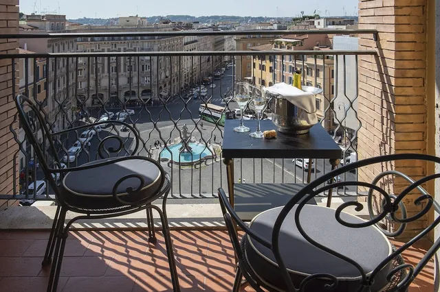 Sina Bernini Bristol