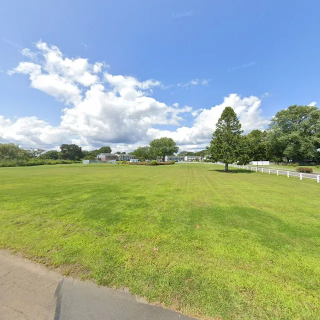 Clinton Harbor Grill