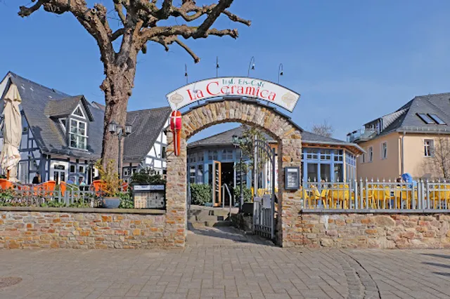 Angelo Vallana Eiscafé La Ceramica