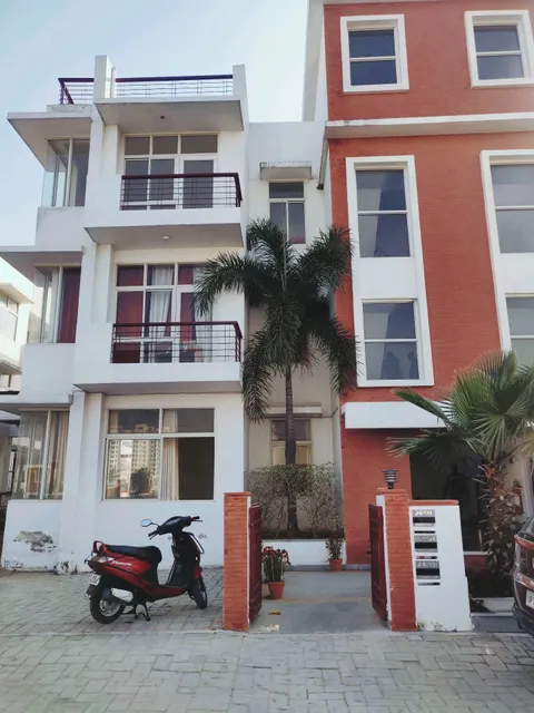 Ansal Guest House Golf City