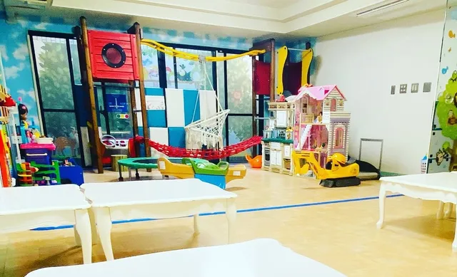 Kids Cafe Full House