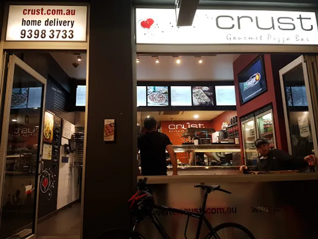 Crust Pizza Clovelly