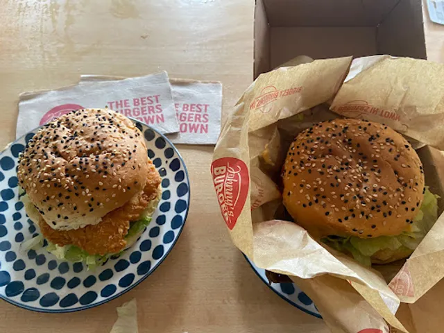 Johnny's Burger & O'Tacos