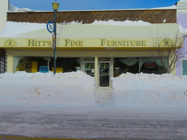 Hitt's Fine Furniture
