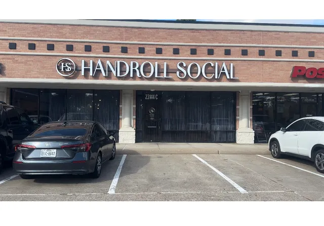 Handroll Social