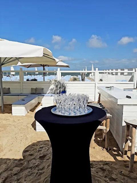 Blue Buddha Beachclub (Pop Up Bar)