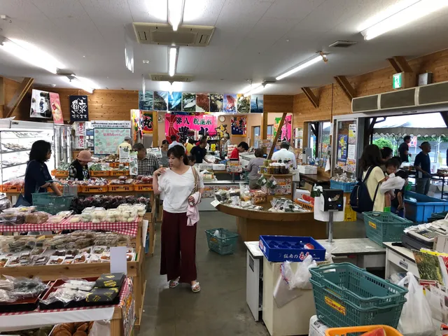 Hiradoshinsen Market