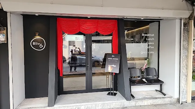 Bliv Cafe | Breakfast 8am | Western Food | Asian Food | Char Koay Teow | Events | Business Meeting