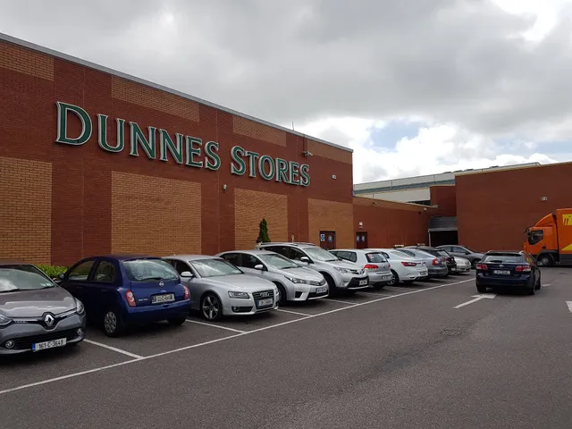 Douglas Court Shopping Centre