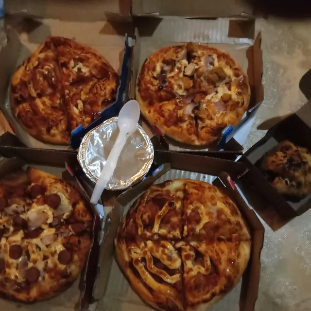 Domino's Pizza - Wennappuwa