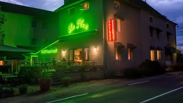 Logis Hôtel la Place