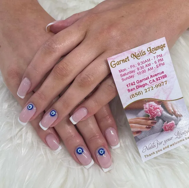 Garnet Nails Lounge