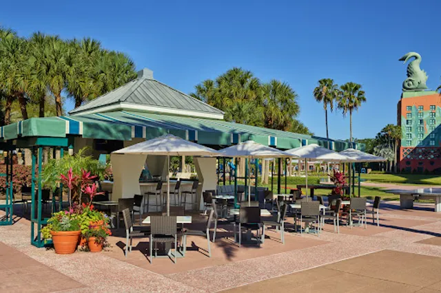 Splash Pool Bar & Grill