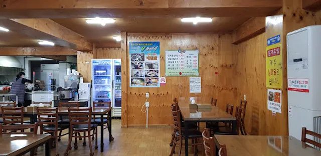 메밀밭감자옹심이메밀칼국수