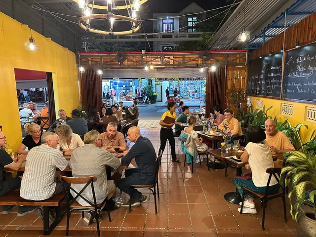 Le Petit Bistro Hội An