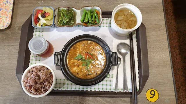 天雲居創意蔬食餐廳