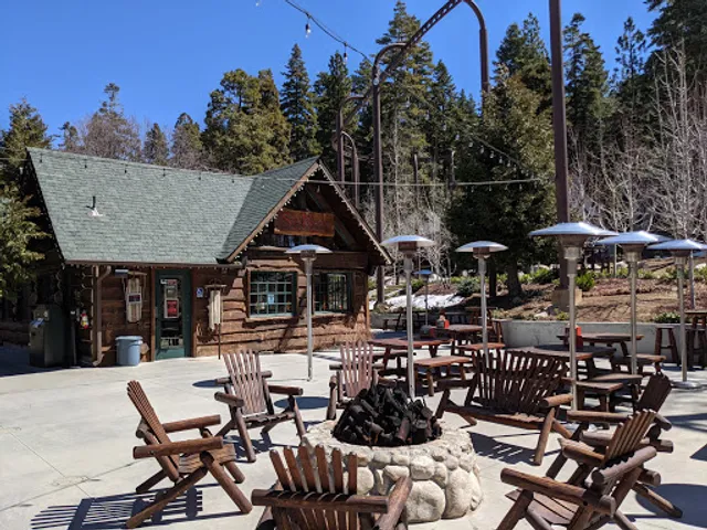 St Nick's Patio & Grille