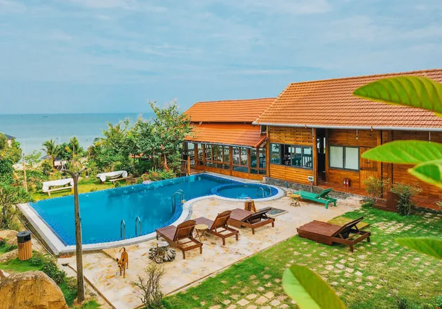 Voyage Phu Quoc Beach Resort