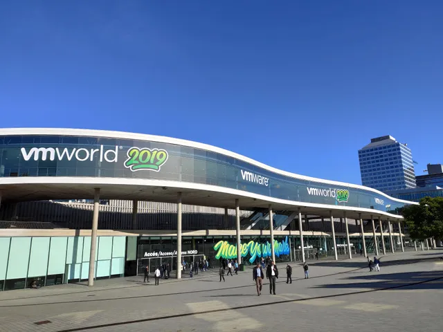 Hall 8, Fira Gran Via